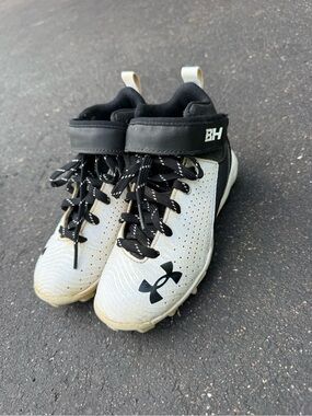 Under Armour Kids White and Black High-Top Athletic Cleats